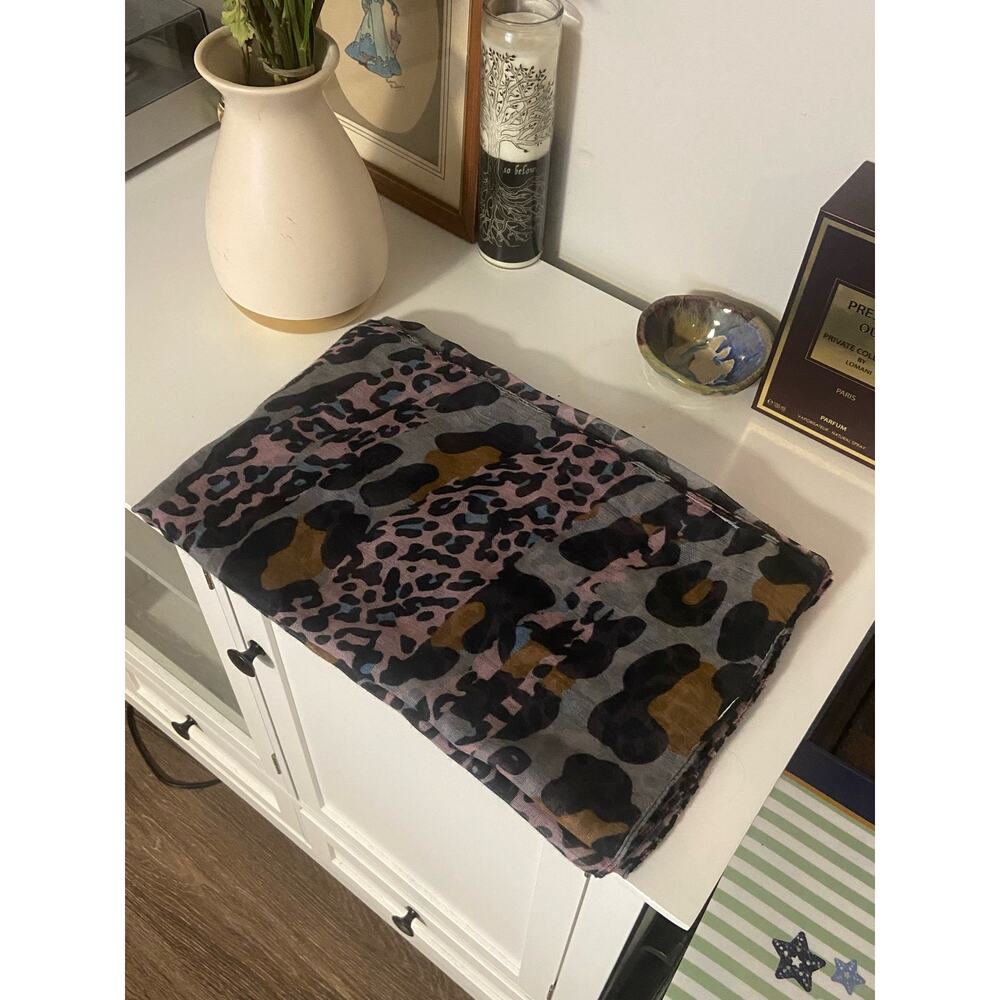 Y2K Pink Cheetah Print Scarf